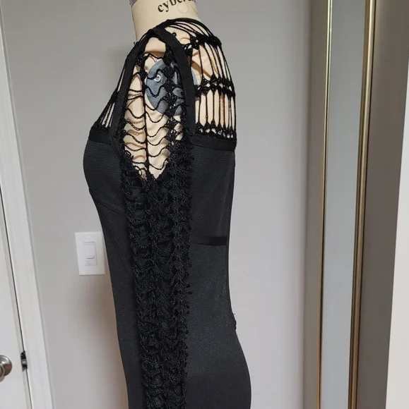 Wow, Couture Black Crochet Sleeve Dress - Picture 3 of 7